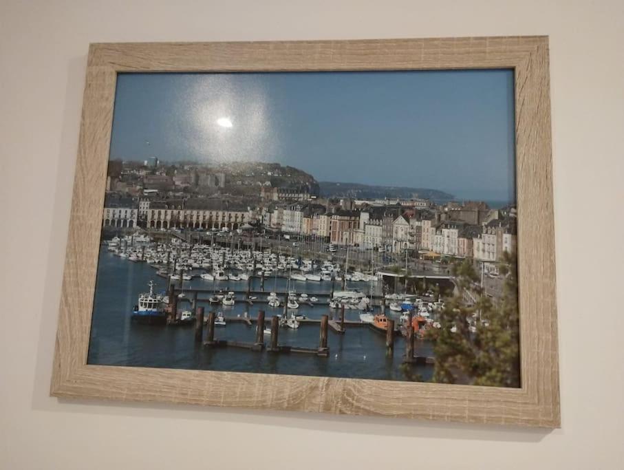 House Of Twenty, Calme,Rue Pietonne, Proche De La Mer, Wifi Gratuit Dieppe Exterior foto